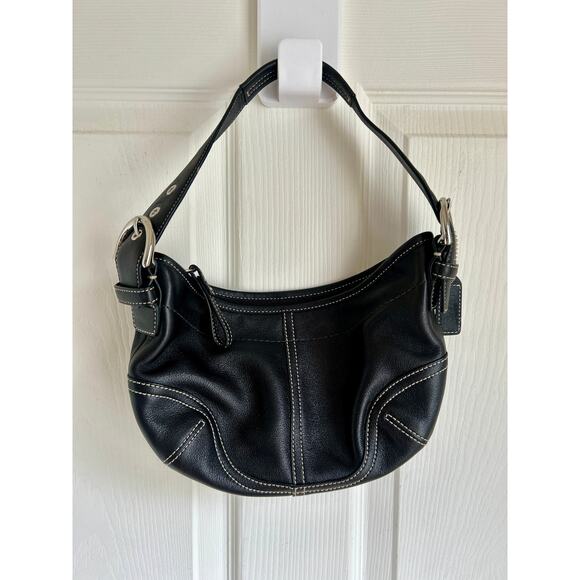 Vintage Coach Soho Small Black Leather Hobo Bag | Vintage Coach Purse - Picture 5 of 6